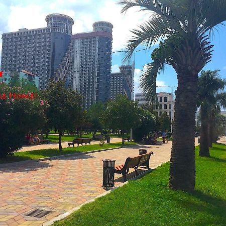 Orbi Sea Towers Apartments Batumi Exterior photo