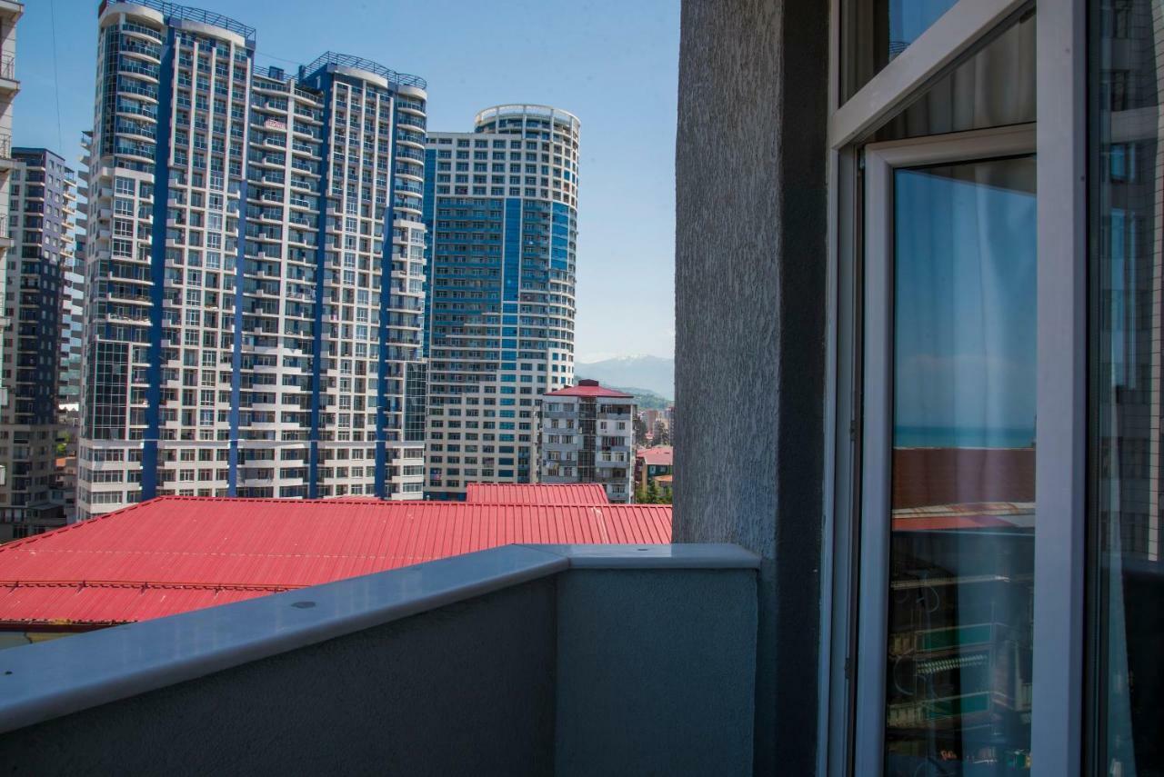 Orbi Sea Towers Apartments Batumi Exterior photo