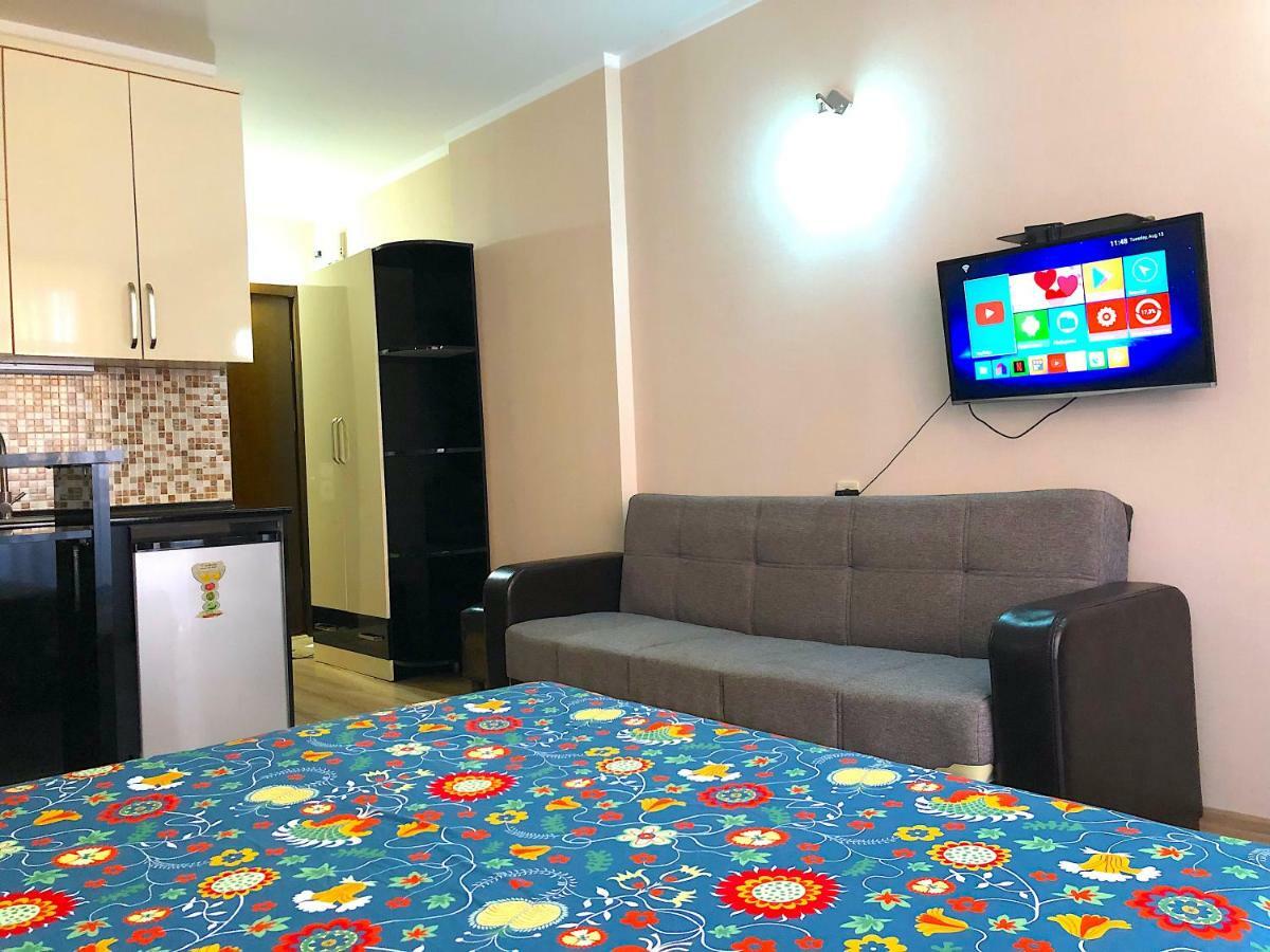 Orbi Sea Towers Apartments Batumi Exterior photo